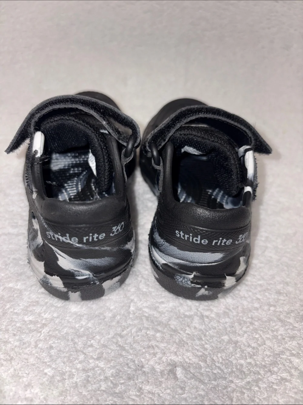 Stride Rite ocean Black and White Kids Water sandal  with Hook-and-Loop Strap 6